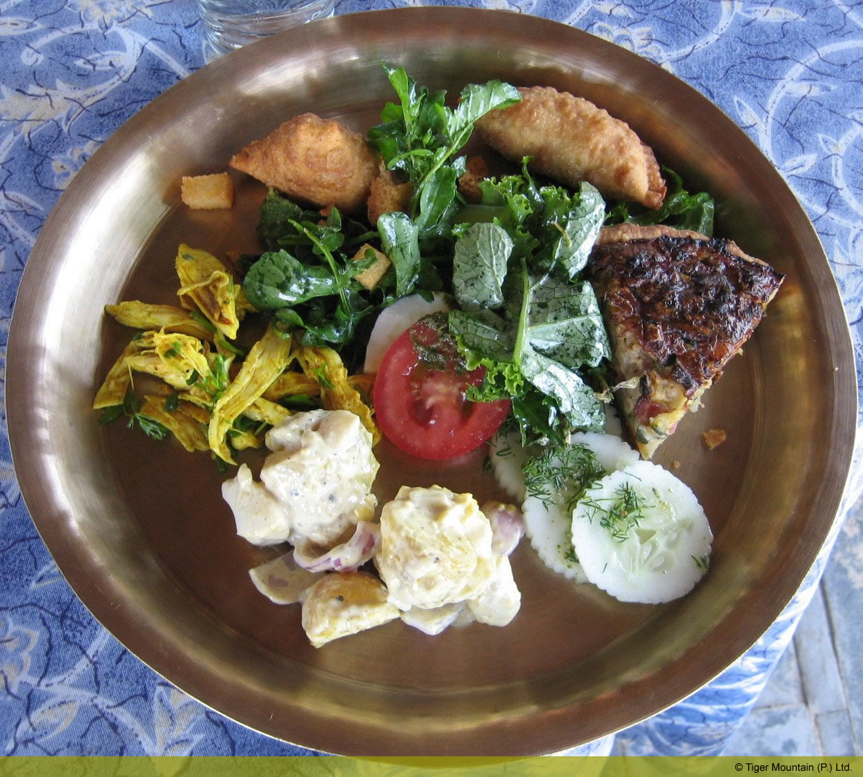 tmplsaladlunchbronzeplate.jpg