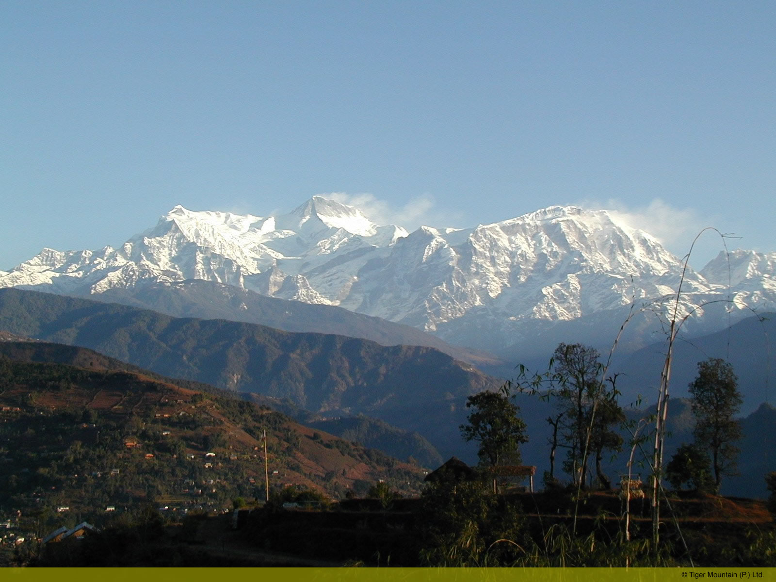 annapurnaivtolamjungwhite.jpg